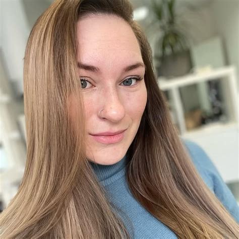 ОБУЧЕНИЕ МАНИКЮР ПЕДИКЮР LUXIO МИНСК (@nastassya_lisa) on Threads
