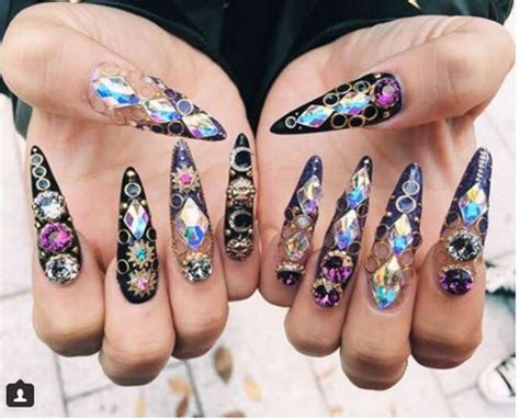 Unha Em Alto Relevo - Unhas personalizadas em alto relevo chamam a atenção no Japão