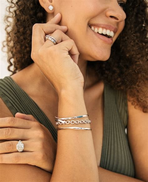 ernest jones jewellers   diamond  specialist