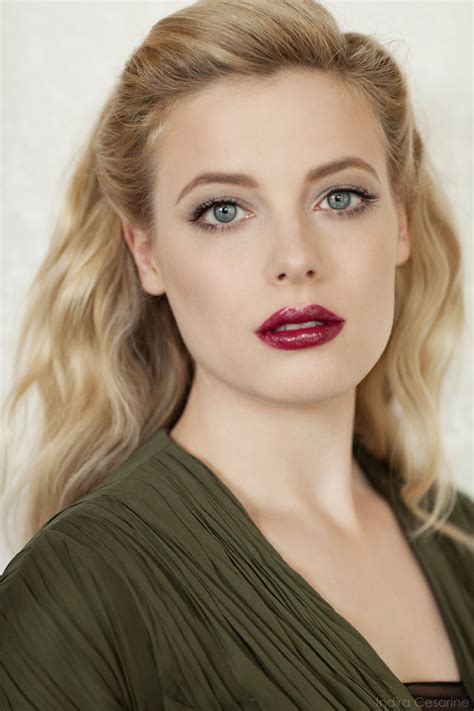 Gillian Jacobs : r/CelebPortraits