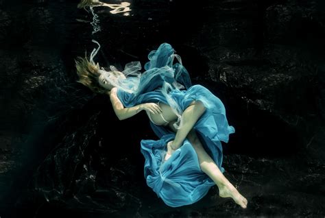 Model Underwater Photography at Skye Fishbourne blog