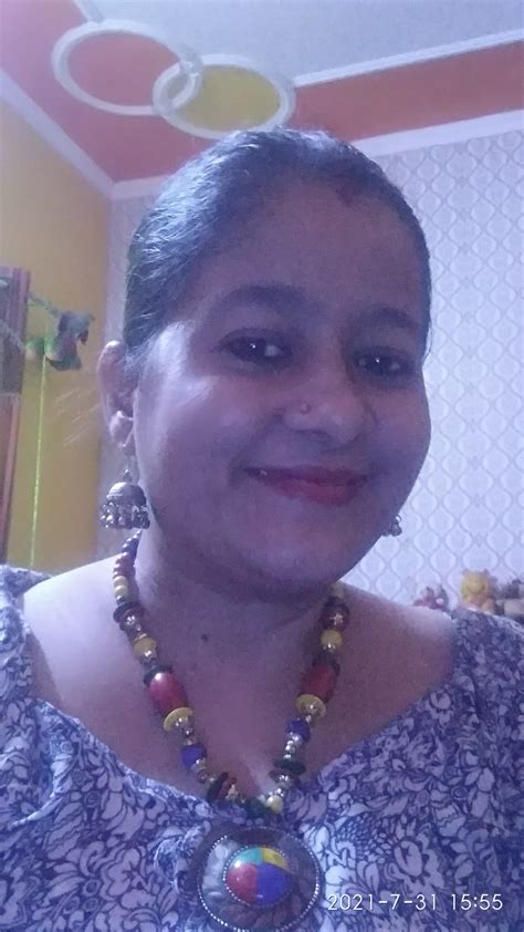 Reena Rana – Medium