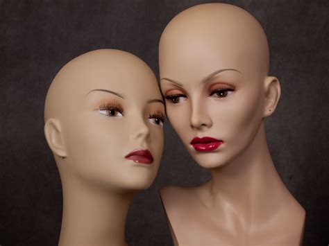 mannequin large head  tia thomas blog