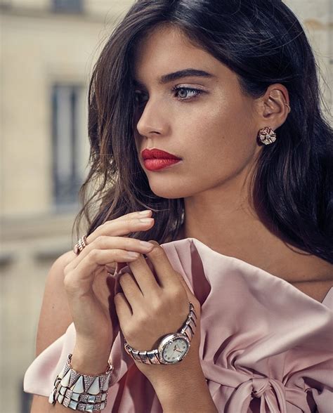 Pin by janda salomoni on Sara Sampaio | Sara sampaio, Fashion, Model