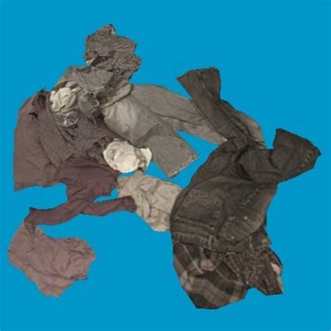 Мятая куча одежды - Personal belongings - Various things - Various ...