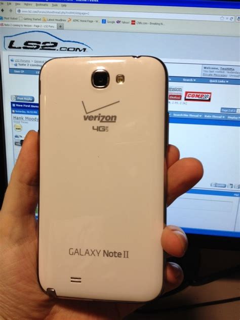 The Samsung Galaxy Note 2 is coming to Verizon? I need this in my life ...