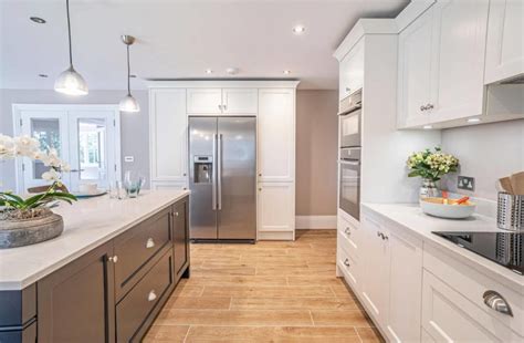 heart   kitchen design   fridge  top   range