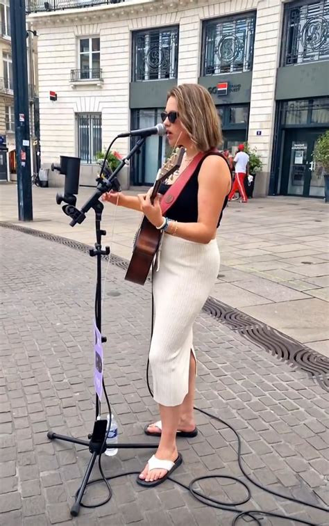 Allie Sherlock's feet