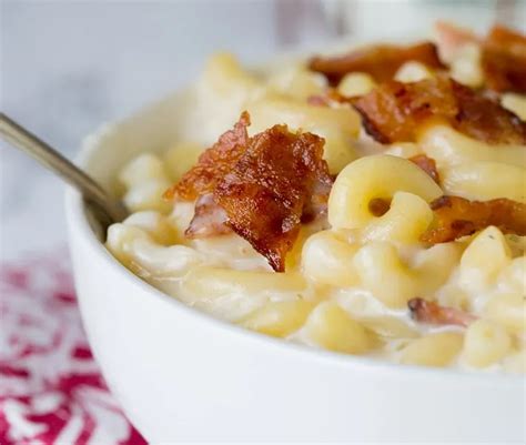 Bacon Macaroni and Cheese - Dinners, Dishes, and Desserts