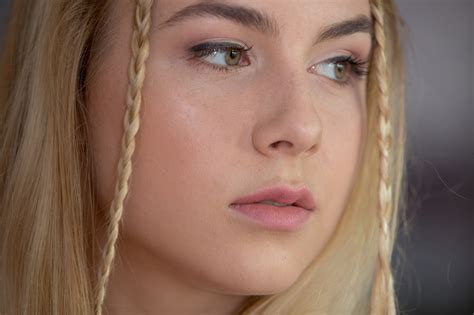 Alecia Fox Blonde Women Pornstar Braids Face Hazel | My XXX Hot Girl