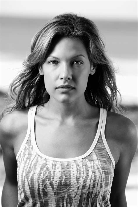 Battlestar galactica s katee sackhoff goes into beast mode for