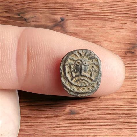metal detecting finds coins jewelry  bizarre finds