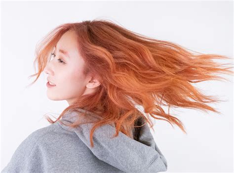 Stylists explain what the Waves hair salon philosophy means for hair 19