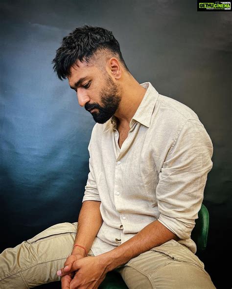 actor vicky kaushal hd instagram   wallpapers march