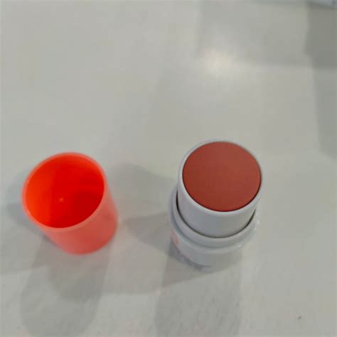 Clarins Кремовые румяна в стике, 01, 4 г купить на OZON по низкой цене ...