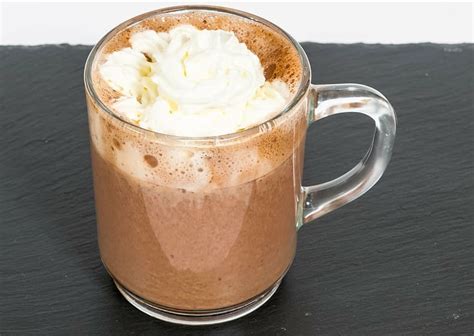 Коктейли с Бейлисом (Baileys): 10 простых рецептов для дома