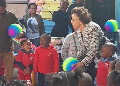 Dr Tshepo Motsepe: How our First Lady spent her 67 minutes [photos]