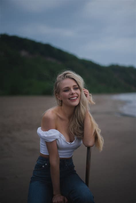 Bio — Amanda Jordan