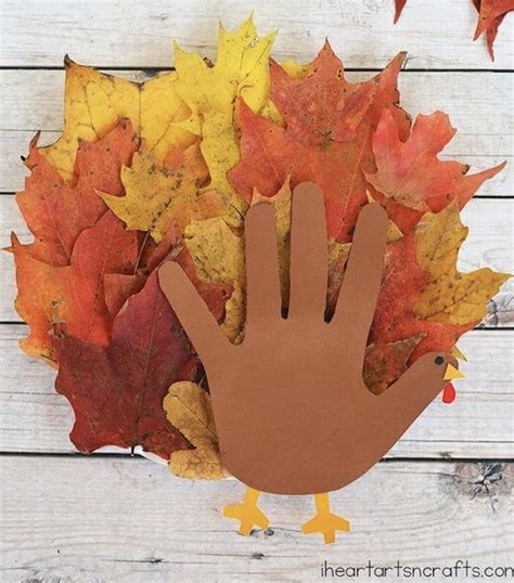 10 Creative Thanksgiving Crafts for the Whole Family | Cornerstone Academy