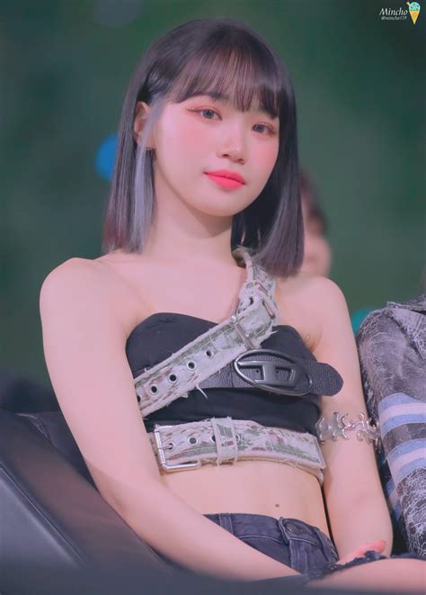 221126 Chaewon : r/Chaewon