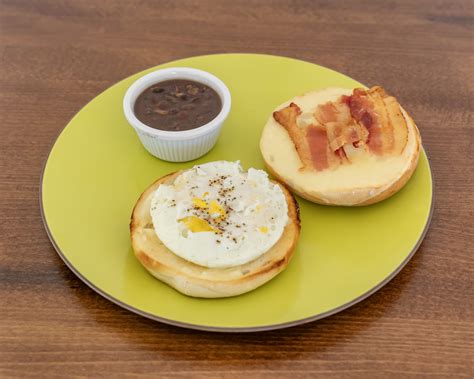 Home [glennscafe220221.com]