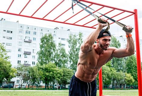 Петли ТРХ (TRX): лучшие упражнения, программы тренировок для начинающих