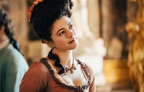 Marie Antoinette (2022)