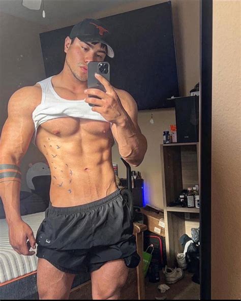 Hot Rainbow Guys — Miles Martin, 19, 🇺🇸