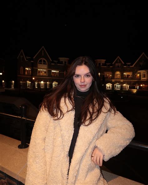 ellie o’brien | SPORTS 🔥💯🏒 @nhlflames | Instagram