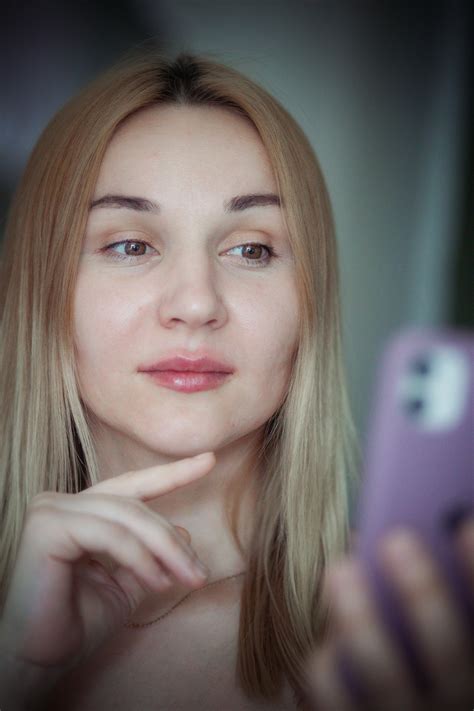 Nude Selfies Photos, Download The BEST Free Nude Selfies Stock Photos