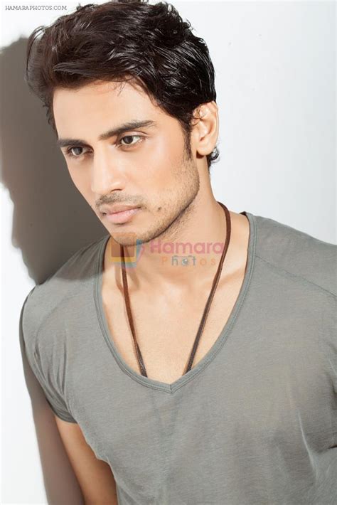 Shiv Pandit / Shiv Pandit - Bollywood Photos