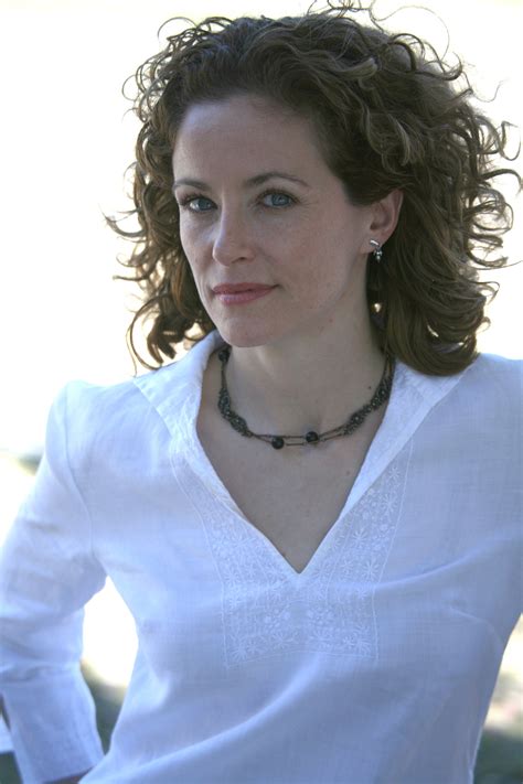 Leslie Hope