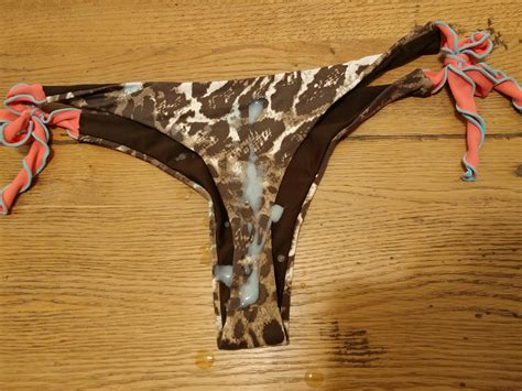 Milf Bikini Thong | Scrolller