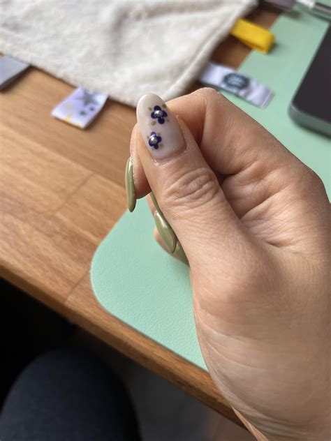 Advice on torn nail fixes : r/DIYGelNails