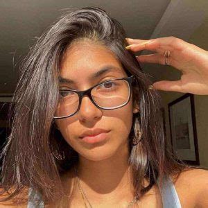 samaira kapoor karishma kapoors daughter wiki age school