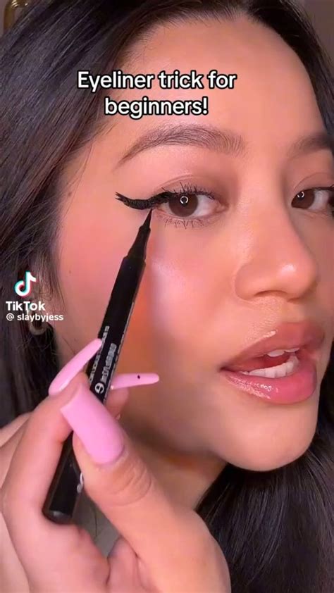 winged eyeliner tutorial eyeliner hacks   eyeliner tutorial