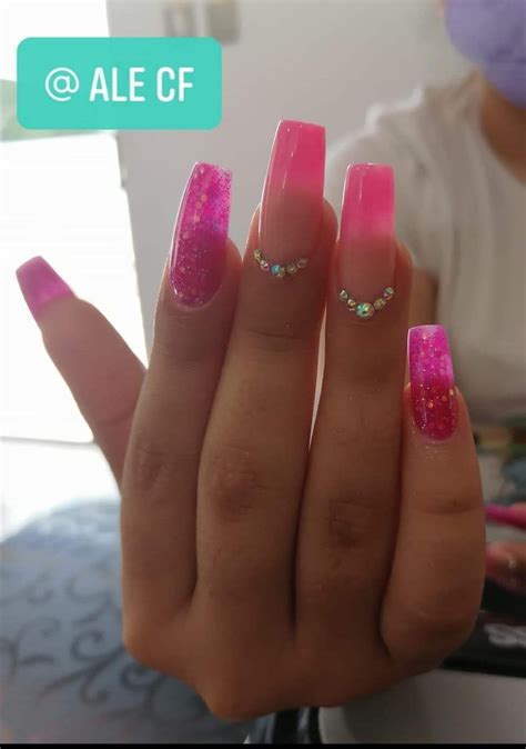 Barbie Nails | Uñas rosas barbie, Manicura de uñas, Uñas elegantes y ...