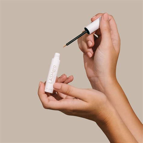 Eyelash Growth Serum | LASHgro Australia | Eyelash growth serum