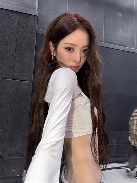 meovv anna kpop nsfw