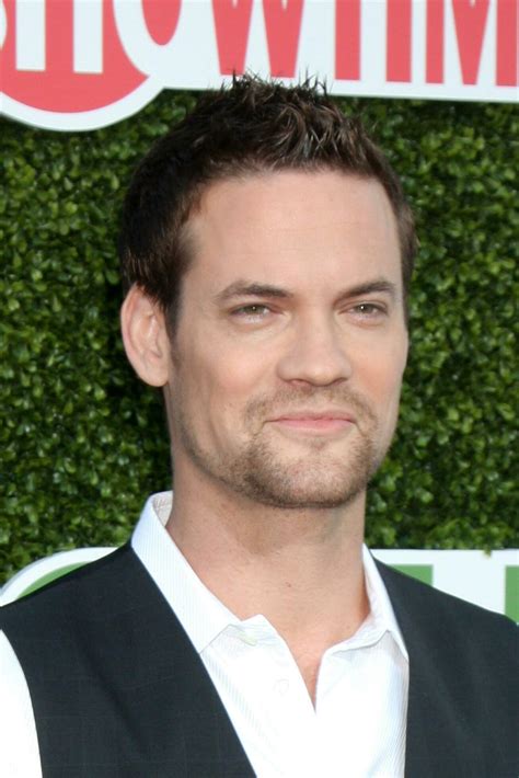 LOS ANGELES JUL 28 Shane West arrives at the 2010 CBS The CW Showtime