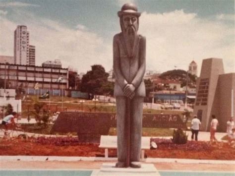Praça Do Ancião - A história por trás do nome da famosa Praça do Ancião, em Anápolis ...
