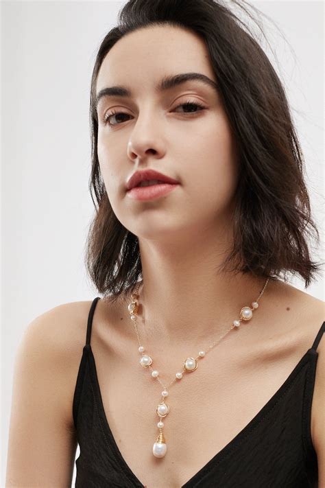 Aubrey 18K Gold Freshwater Pearl Necklace – SKYE