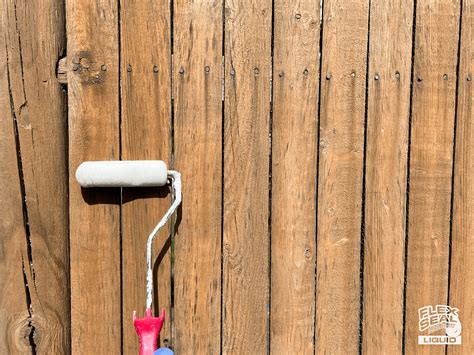 How To Seal and Waterproof a Wood Fence – flexsealproducts.com