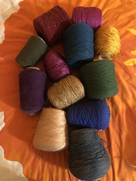 Does anyone have any suggestions on what I could make with this yarn ...