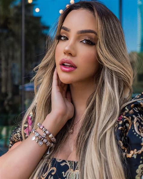 alltr | Beauty, Transgender women, Long hair styles