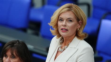 "Neue Frische ins Amt gebracht": Linnemann verteidigt Klöckner