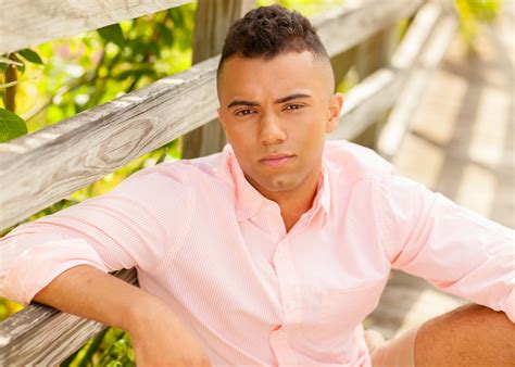 Senior Portrait Photographer | Rochester + Finger Lakes | Morgan Dawson