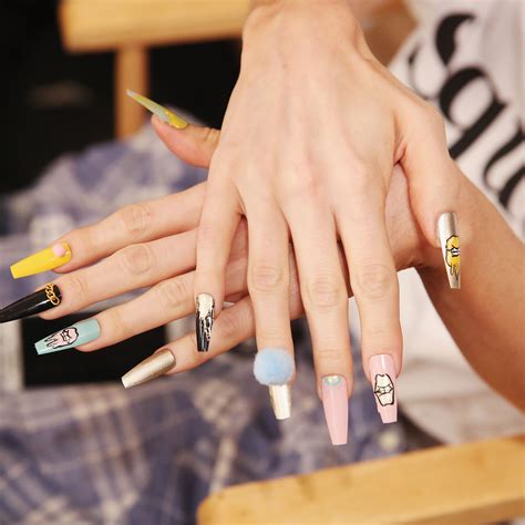 Put Your Makeup On Get Nails Done | Saubhaya Makeup