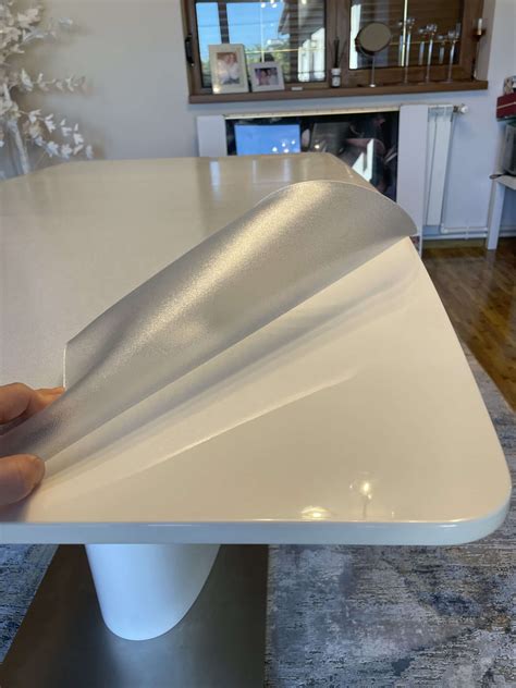 Folie protecție masă – 140 x 90 cm – Folii de protecție pentru mobilier