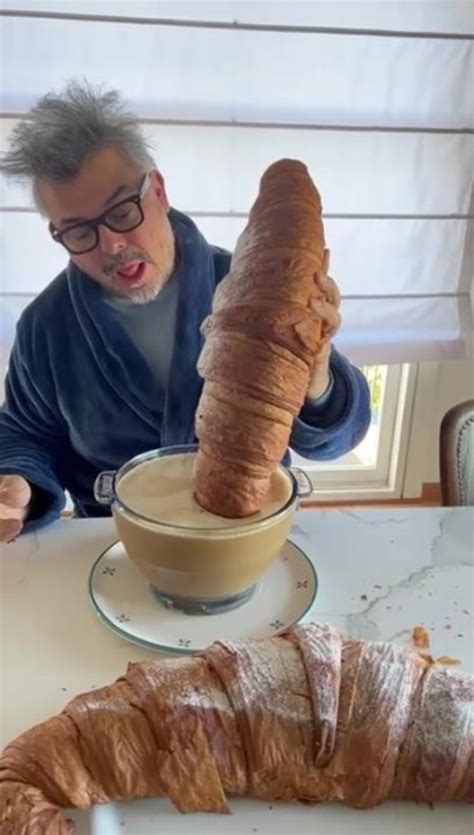 Así son los croissant gigantes virales de TikTok